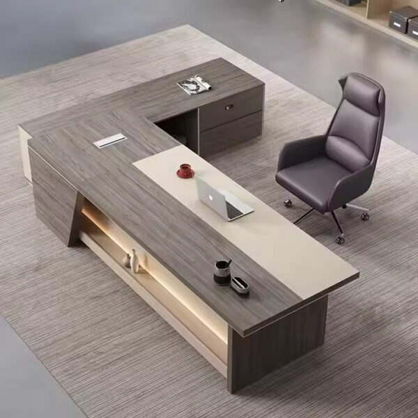 Boss Table - Image 2